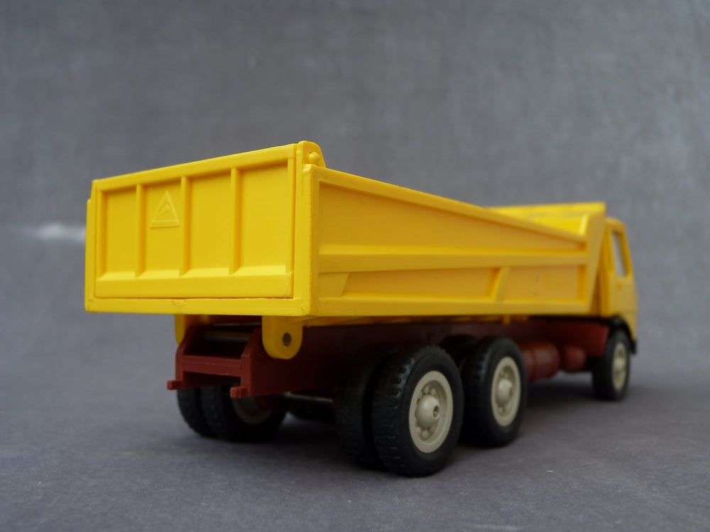 Maquette Camion Berliet GRH 1/43 – Année 1976 – Collection Véhicule Miniature Sans Marque