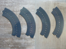 Charger l'image dans la galerie, MECCANO 167a - Secteur denté 4 éléments