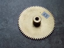 Charger l'image dans la galerie, Meccano 27 fabrication spéciale - Engrenage roue 65 dents