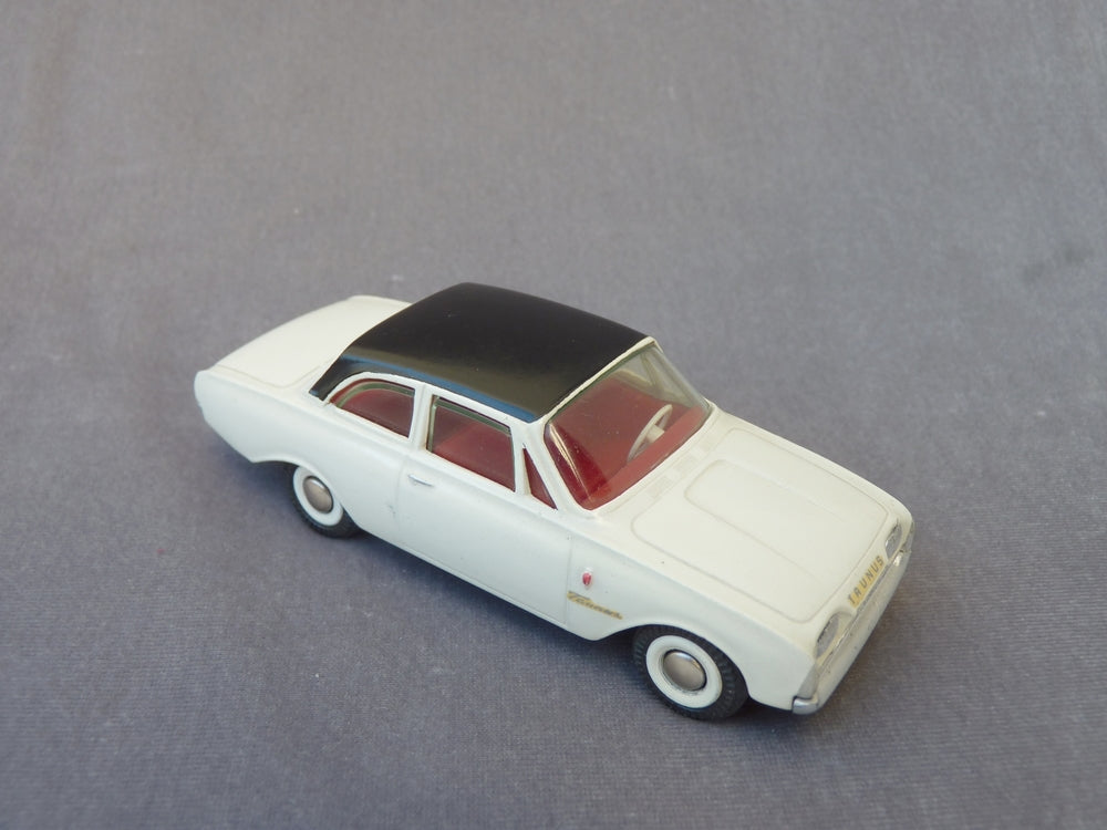 TEKNO 826 - TAUNUS 17M (vintage 1960) – Antique MarcBea