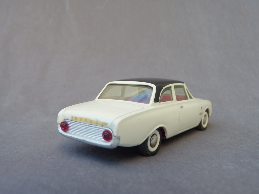 Tekno - 1:43 - Ford Taunus 17 M reff 826 - In de originele - Catawiki Tekno - 1:43 - Ford Taunus 17 M reff 826 - In de originele - Catawiki
