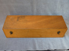 Charger l'image dans la galerie, VATY - Rare voiture électrique (vintage 1949)