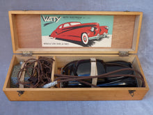 Charger l'image dans la galerie, VATY - Rare voiture électrique (vintage 1949)