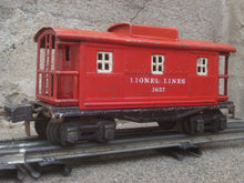 Charger l'image dans la galerie, LIONEL LINES 2657 fourgon américain Caboose (0 vintage)