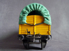 Charger l'image dans la galerie, HORNBY  wagon bâché SAINT FRERES  SNCF (0 vintage)