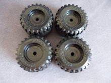 Charger l'image dans la galerie, Meccano 331 lot de 4 roues