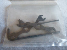 Charger l'image dans la galerie, Meccano, sachet de 4 clés