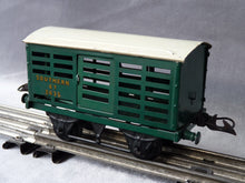 Charger l'image dans la galerie, HORNBY anglais Wagon à lait, Milk Van SOUTHERN Railway (0 vintage)
