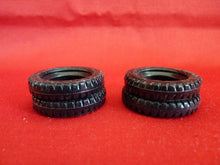 Charger l'image dans la galerie, Meccano 142d lot de 4 pneus noirs