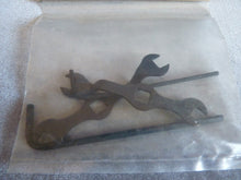 Charger l'image dans la galerie, Meccano, sachet de 4 clés