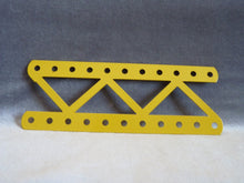Charger l'image dans la galerie, Meccano 100 - Longrine jaune
