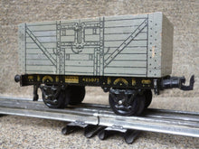 Charger l'image dans la galerie, CARETTE - Wwagon tombereau en bois - Ecartement 0 (circa 1919)