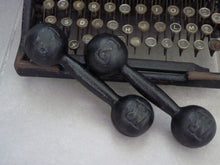 Charger l'image dans la galerie, 2 Haltères du début du XXème siècle