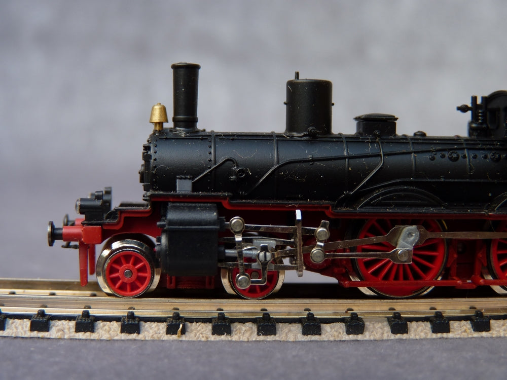 ARNOLD N 2545 locomotive Br 36 446 de la Deutsche Reichsbahn (N