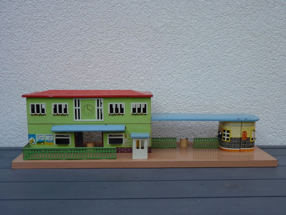 maquette Vollmer Faller Kibri Ho gare ferroviaire