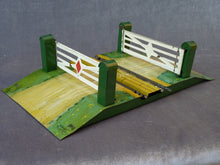 Charger l'image dans la galerie, HORNBY - N°1 - Level crossing - Passage à niveau anglais (0 vintage)