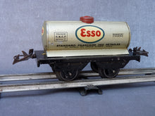 Charger l'image dans la galerie, HORNBY - Wagon citerne ESSO série M (0 vintage)