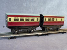 Charger l'image dans la galerie, HORNBY - Paire de voitures voyageurs anglaises British Railways (0 vintage)