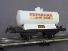 Charger l'image dans la galerie, HORNBY - Wagon réservoir PRIMAGAZ (circa 1958-1960) (0 vintage)