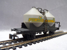 Charger l'image dans la galerie, PLAYCRAFT - RAILWAYS PR 642 - Bulk cement wagon (HO Vintage)