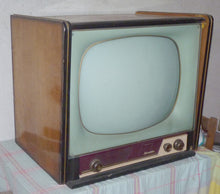 Charger l'image dans la galerie, SCHNEIDER- Téléviseur noir et blanc de 1958 (vintage)