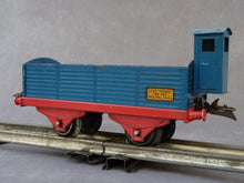 Charger l'image dans la galerie, HORNBY Wagon tombereau à guérite SNCF bleu (circa 1950) (0 vintage)