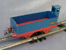 Charger l'image dans la galerie, HORNBY Wagon tombereau à guérite SNCF bleu (circa 1950) (0 vintage)