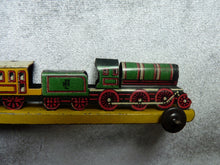 Charger l'image dans la galerie, PENNY TOY - Petit train à traîner en tôle lithographiée