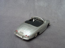 Charger l&#39;image dans la galerie, AUTO REPLICAS N°8 - PORSCHE 356 Speedster cabriolet