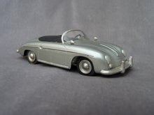 Charger l&#39;image dans la galerie, AUTO REPLICAS N°8 - PORSCHE 356 Speedster cabriolet