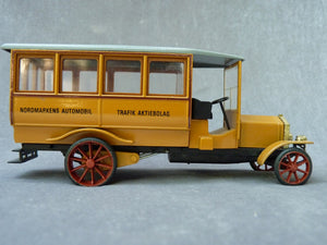 CEF - Autocar ancien (vintage 1970)