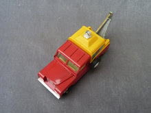 Charger l&#39;image dans la galerie, CORGI TOYS 417 - Land Rover dépanneuse &quot;Breakdown Service&quot; (vintage 1975)