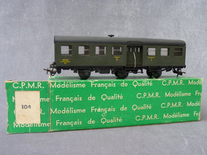 CPMR 104 - Voiture 1ére/2éme Cl "Métallisée Sud-Est" SNCF rare version à porte décentrée