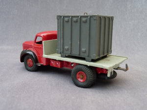 DINKY TOYS 34B - Plateau BERLIET avec container (vintage 1965)