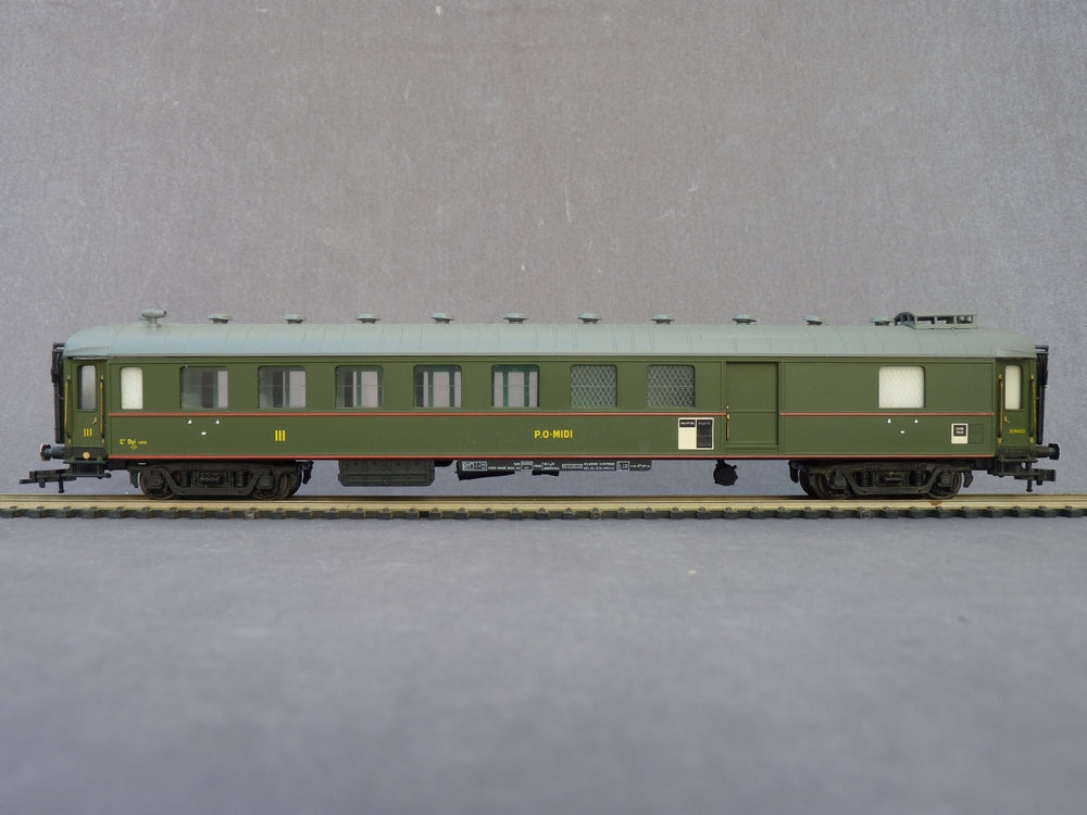FRANCE TRAINS 293 - Voiture OCEM mixte IIIème classe bagages type C5D du PO MIDI
