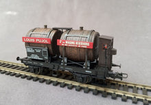 Charger l'image dans la galerie, MÄRKLIN 94361 - Wagon bi-foudres LOUIS PUJOL de la SNCF