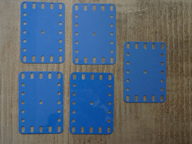 MECCANO 190a - Lot de 5 plaques plastique flexibles bleues.