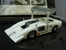 Charger l&#39;image dans la galerie, MINICHAMPS 436 691497 - CHAPARRAL 2 H CAN AM Laguna Seca 1969 - John Surtees -