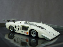 Charger l&#39;image dans la galerie, MINICHAMPS 436 691407 - CHAPARRAL 2 H CA AM EDMONTON 1969 John Surtees.