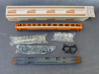 MOUGEL 1018 - Voiture Corail mixte 1ère et 2ème classes A4 B6 orange de la SNCF (Kit)