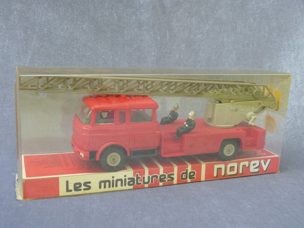 Camion De Pompiers Magirus Berliet GBK18 N°97 – Modèle Réduit Norev 1/43 – Neuf – Collector 1983