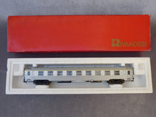 Charger l&#39;image dans la galerie, RIVAROSSI 9545 - Voiture 1ère classe type DEV INOX A9 de la SNCF