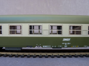 ROCO 44605 - Voiture 2ème classe type UIC de la SNCF "Livrée 160"