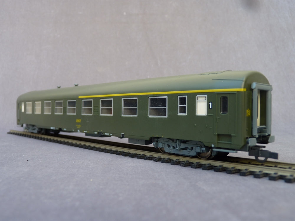 Roco 44601 - Voiture Uic Couchette 2eme Classe - Sncf - H0