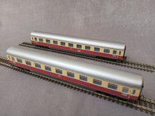 Charger l'image dans la galerie, RÖWA 3045 - 2 voitures Av 4 üm DB 1 Kl version TEE INTERCITY "RHEINGOLD" (1/100)