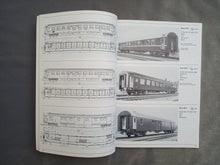 Charger l'image dans la galerie, SBB Reisezug und Gepäckwagen - Voitures et fourgons CFF - Edition Direction CFF 1982