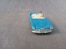 Charger l'image dans la galerie, SOLIDO - ALFA-ROMEO Giulietta spider (vintage 1958)