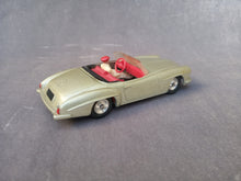 Charger l'image dans la galerie, SOLIDO - MERCEDES 190 S.L. cabriolet (vintage 1959)