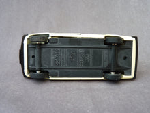 Charger l'image dans la galerie, SOLIDO N°90 - PEUGEOT 305 (vintage 1979)