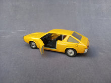 Charger l'image dans la galerie, SOLIDO N°196 - RENAULT 17 TS - (vintage 1972)